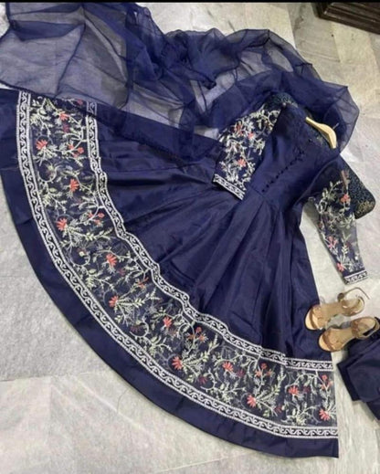Blue Embroidered 3-Piece Women's Stitched Set