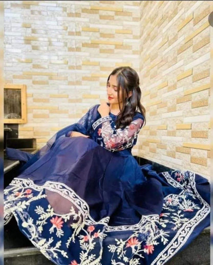Blue Embroidered 3-Piece Women's Stitched Set