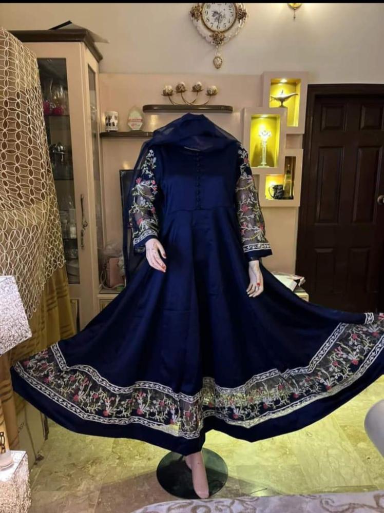 Blue Embroidered 3-Piece Women's Stitched Set